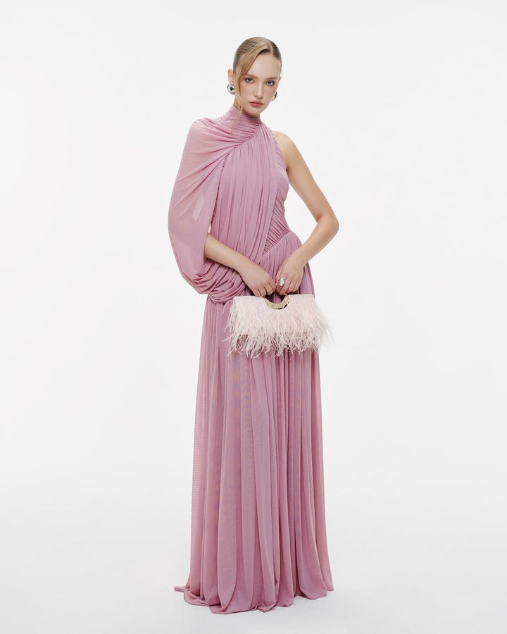 Damer Elegant aftonklänning med asymmetrisk design och snygg drapering Mirla-Eva Jonsson