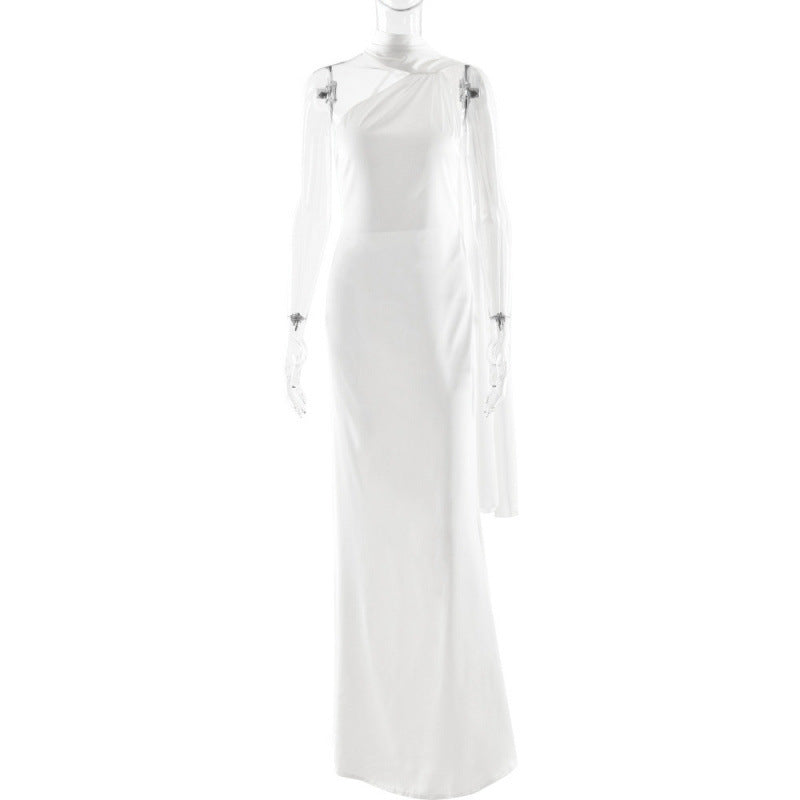 Damer Elegant asymmetrisk aftonklänning med smal skärning och raffinerade detaljer Mirla-Eva Jonsson