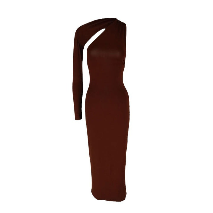 Damer Elegant asymmetrisk maxiklänning med en ärm och figurformad silhuett Mirla-Eva Jonsson