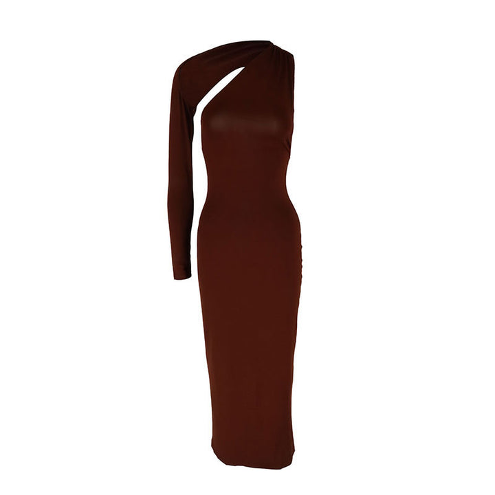 Damer Elegant asymmetrisk maxiklänning med en ärm och figurformad silhuett Mirla-Eva Jonsson