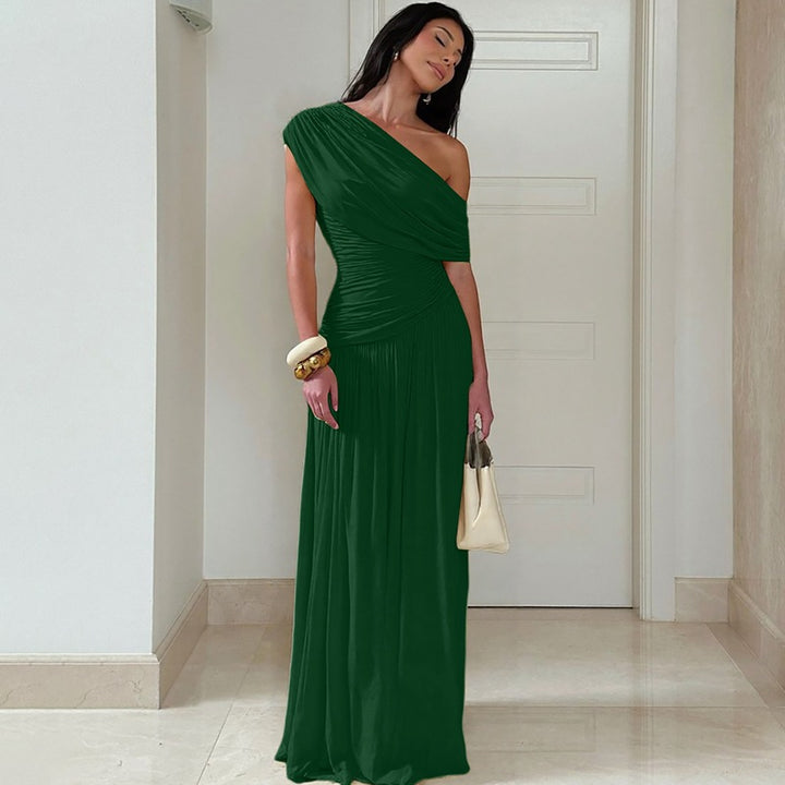 Damer Elegant asymmetrisk maxiklänning med rynkor Mirla-Eva Jonsson