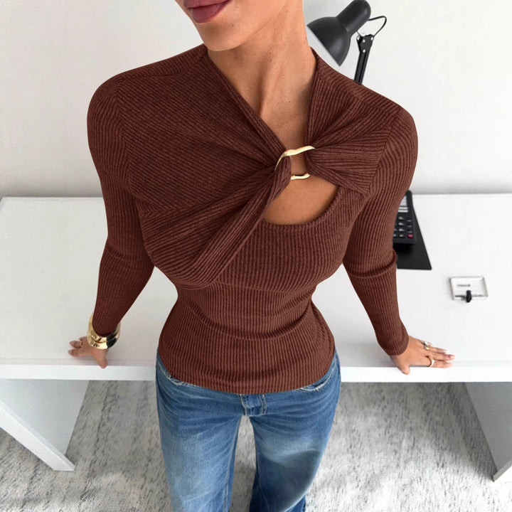 Damer Elegant asymmetrisk topp med högkvalitativ knutdesign Mirla-Eva Jonsson