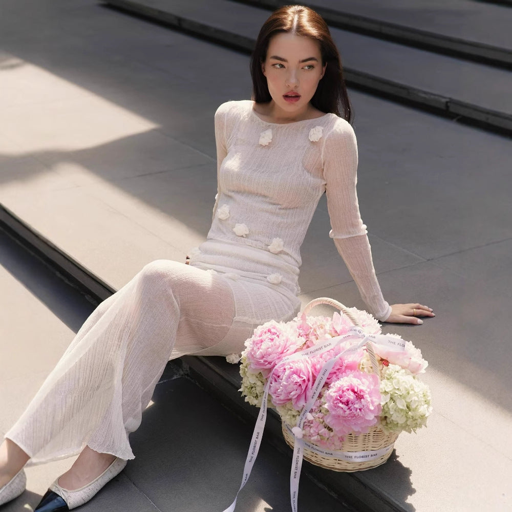 Damer Elegant figurnära Stickad-klänning med blomsterapplikationer Mirla-Eva Jonsson