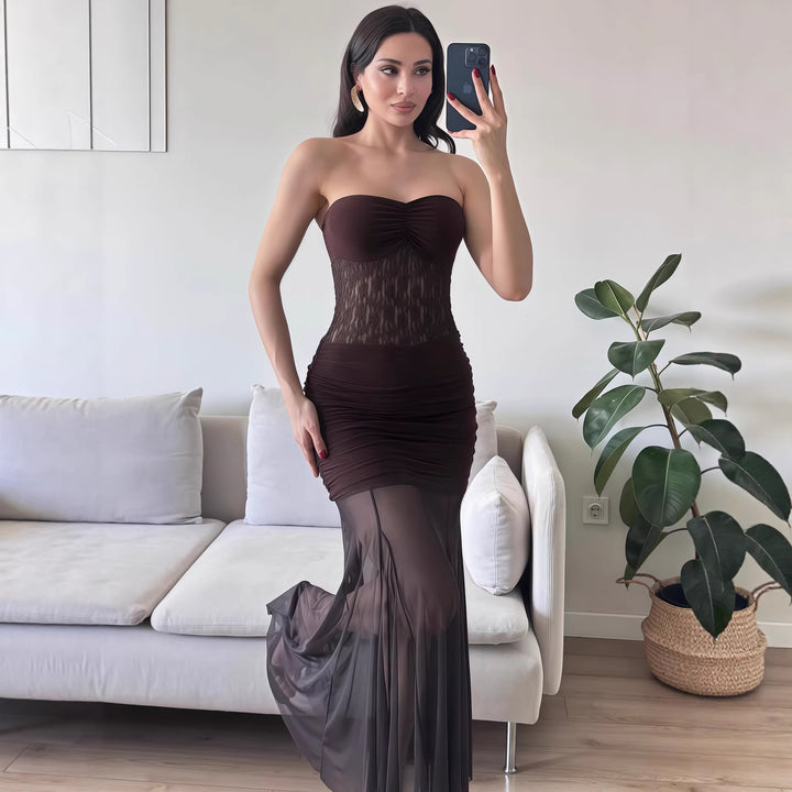 Damer Elegant golvlång klänning med spetsdetaljer Mirla-Eva Jonsson