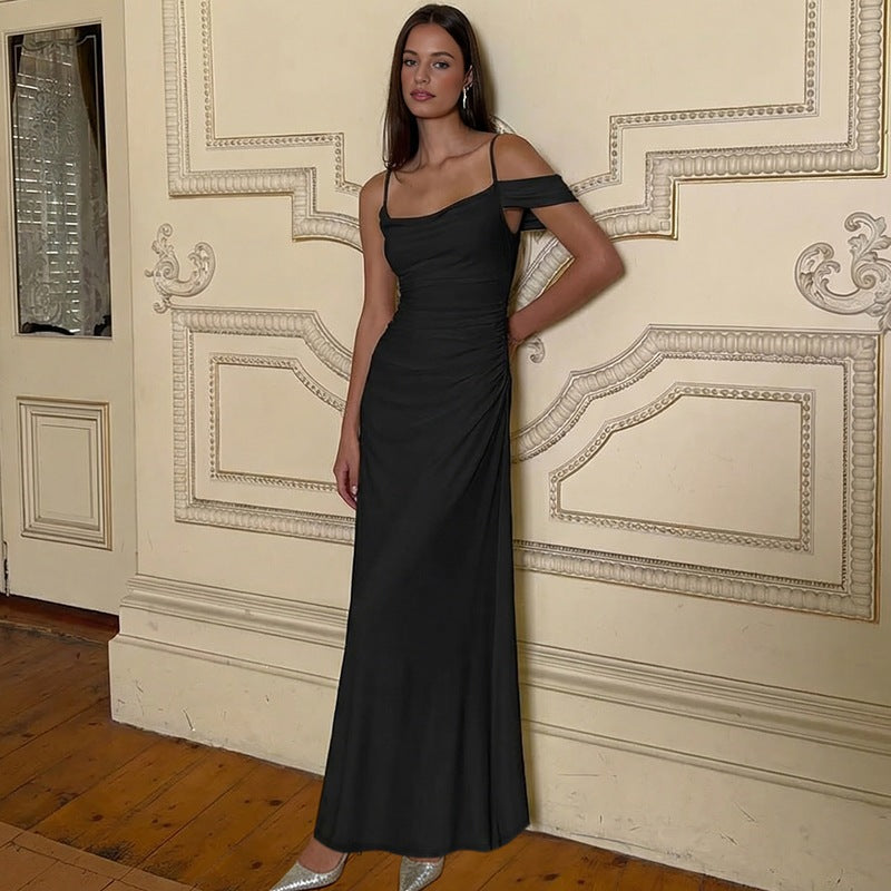 Damer Elegant golvlång klänning med unik drapering Mirla-Eva Jonsson