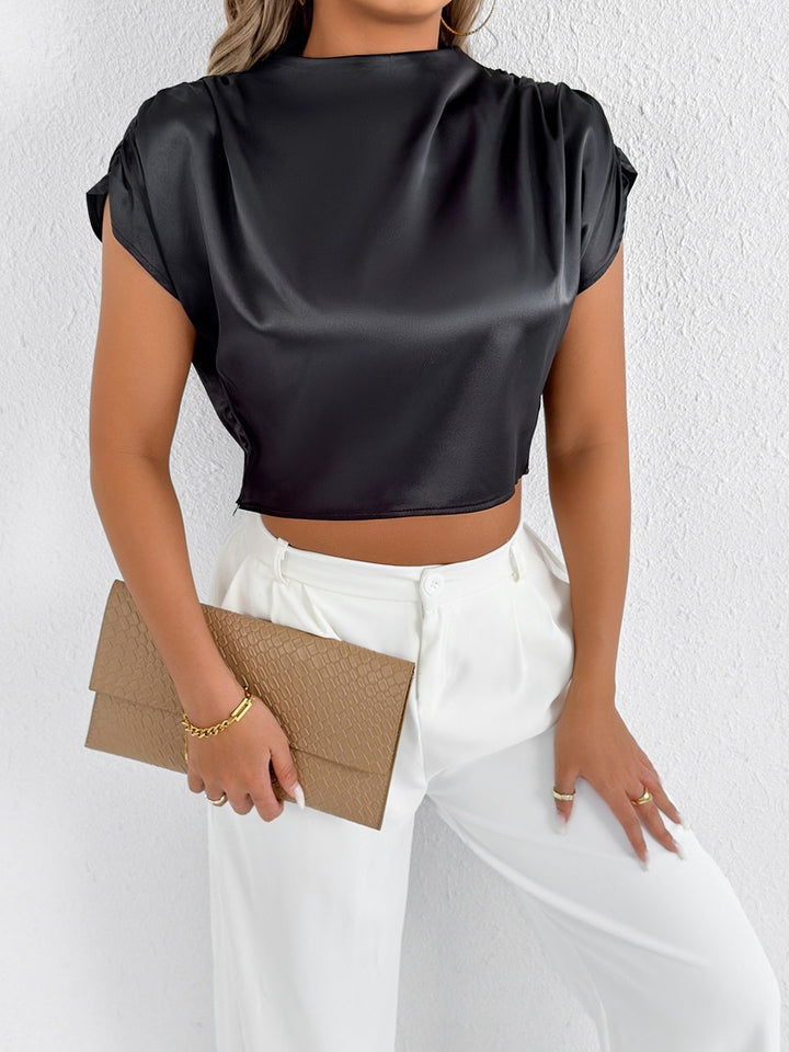Damer Elegant kortärmad blus med modern ståkrage Mirla-Eva Jonsson
