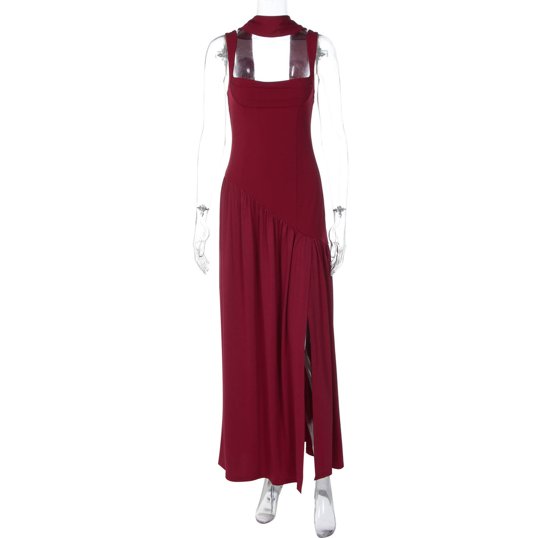 Damer Elegant kvällsklänning med asymmetrisk skärning och djup slits Mirla-Eva Jonsson