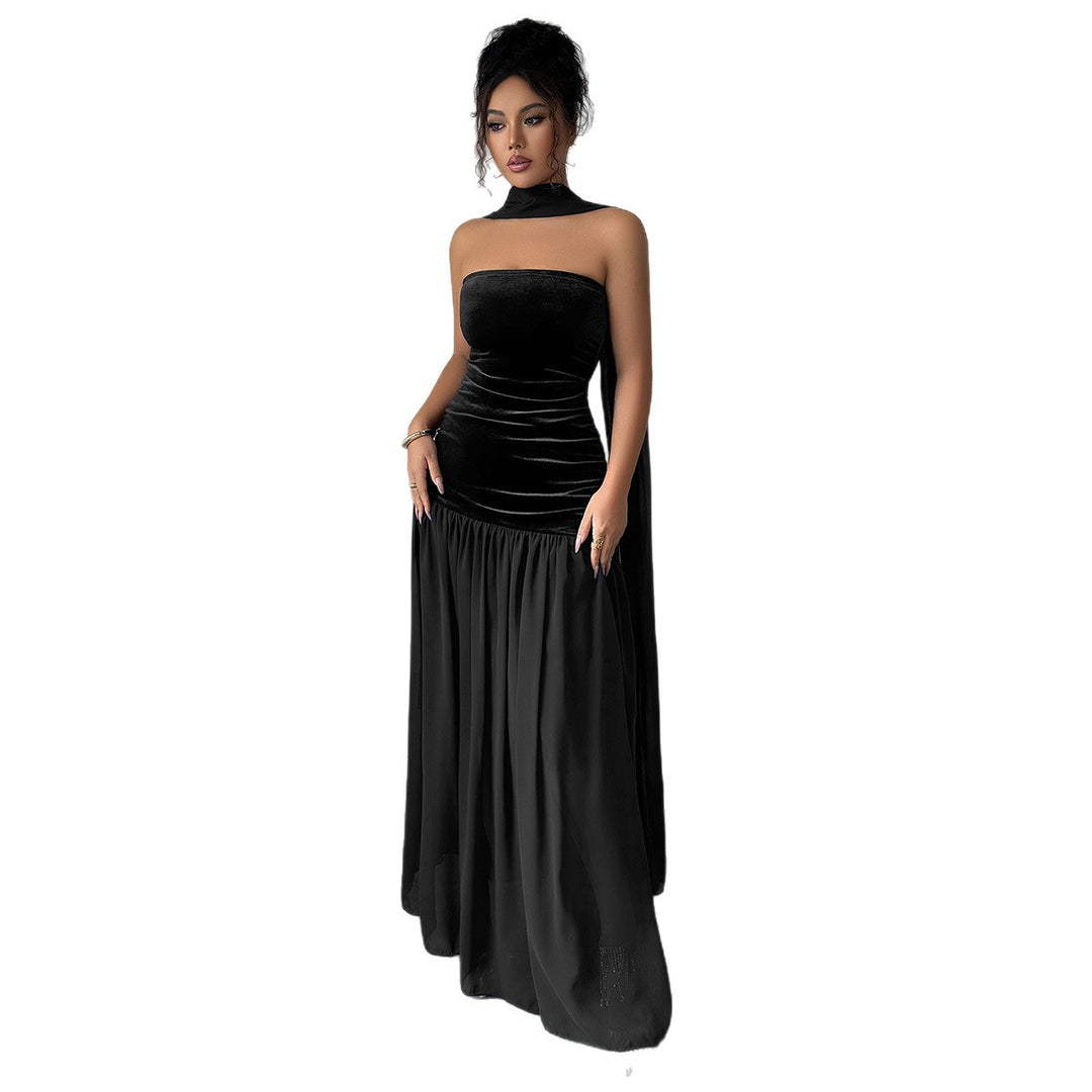 Damer Elegant kvällsklänning med off-shoulder design och flödande kjol Mirla-Eva Jonsson