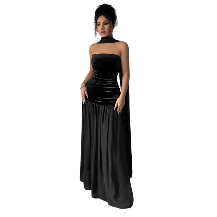 Damer Elegant kvällsklänning med off-shoulder design och flödande kjol Mirla-Eva Jonsson