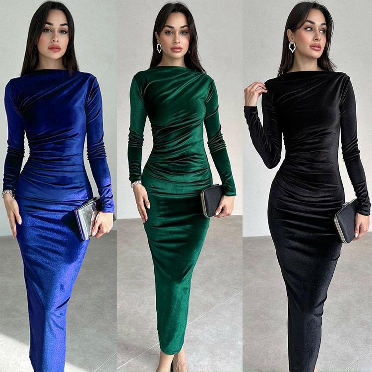 Damer Elegant långärmad klänning med rynkat design Mirla-Eva Jonsson