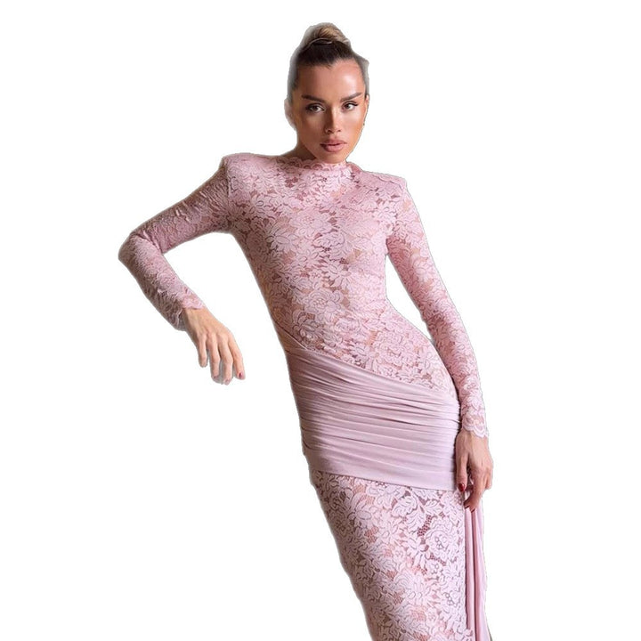 Damer Elegant långärmad spetsklänning med sidofållseffekt Mirla-Eva Jonsson