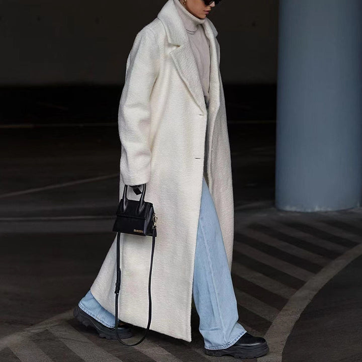 Damer Elegant och Varm Ullkappa med Modern Skärning Mirla-Eva Jonsson