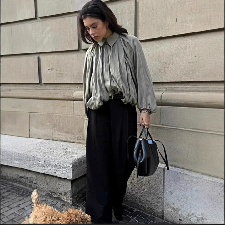 Damer Elegant och andningsbar blus med volangdetaljer Mirla-Eva Jonsson