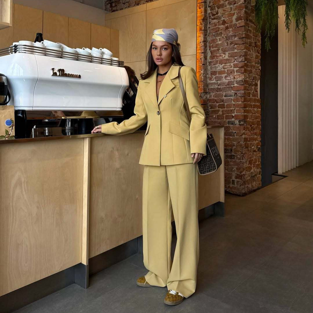 Damer Elegant och avslappnad kostymset med vida byxor Eva Jonsson-Eva Jonsson