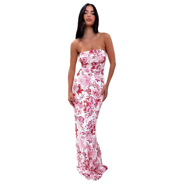 Damer Elegant och figurnära Maxiklänning med blommönster Mirla-Eva Jonsson