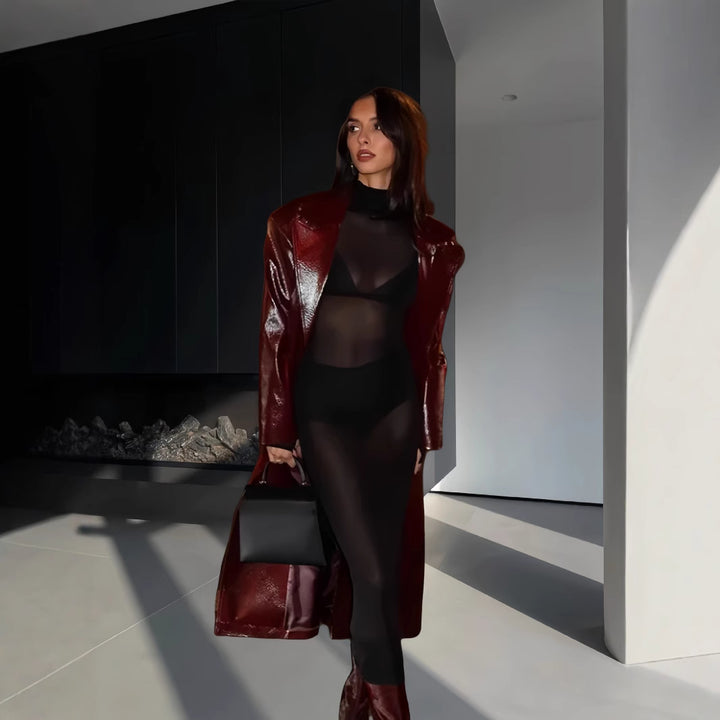 Damer Elegant och figurnära Maxiklänning med transparenta insatser Mirla-Eva Jonsson