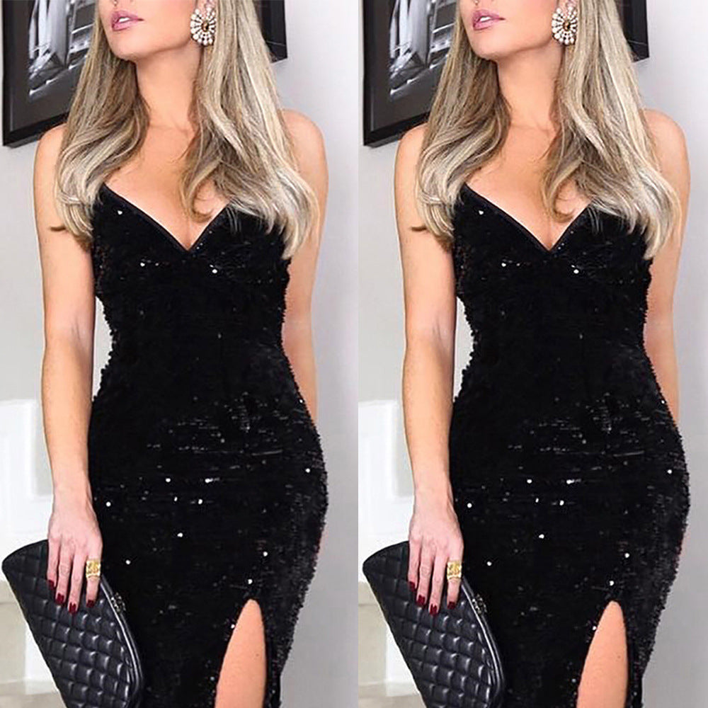 Damer Elegant och figurnära aftonklänning med hög slits Mirla-Eva Jonsson