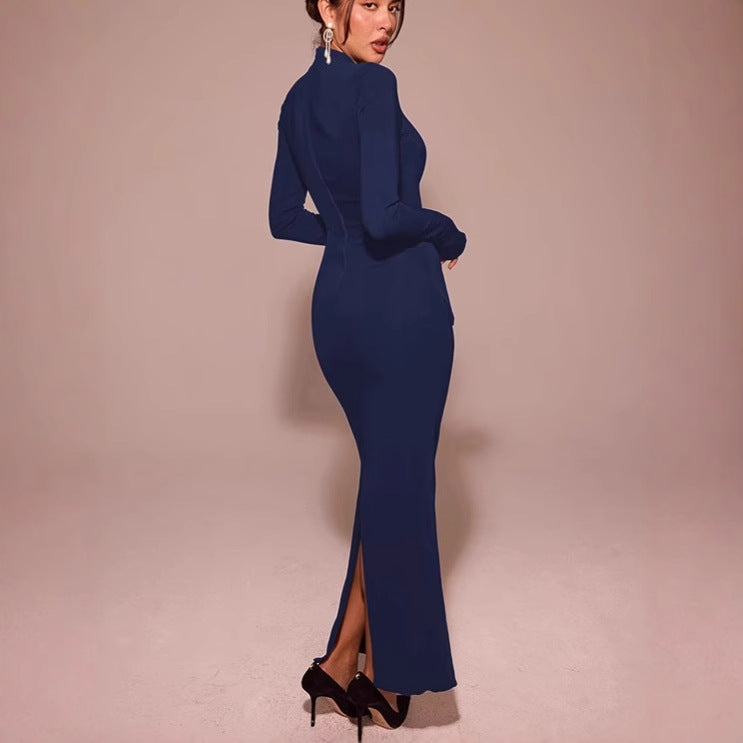 Damer Elegant och figurnära långärmad klänning med modern design Eva Jonsson-Eva Jonsson