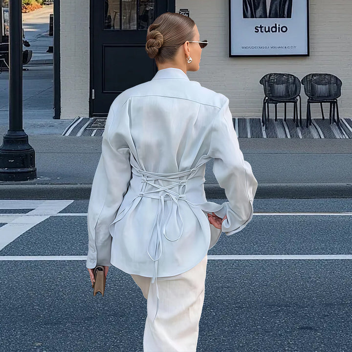 Damer Elegant och flödande blus med knytaccent Mirla-Eva Jonsson