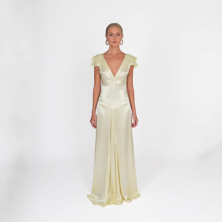 Damer Elegant och flödande satin-jumpsuit Mirla-Eva Jonsson