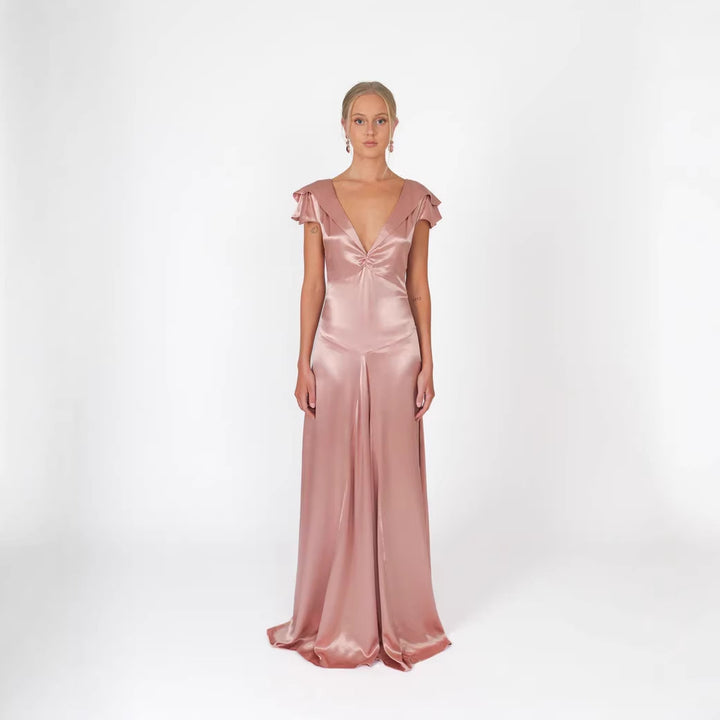 Damer Elegant och flödande satin-jumpsuit Mirla-Eva Jonsson