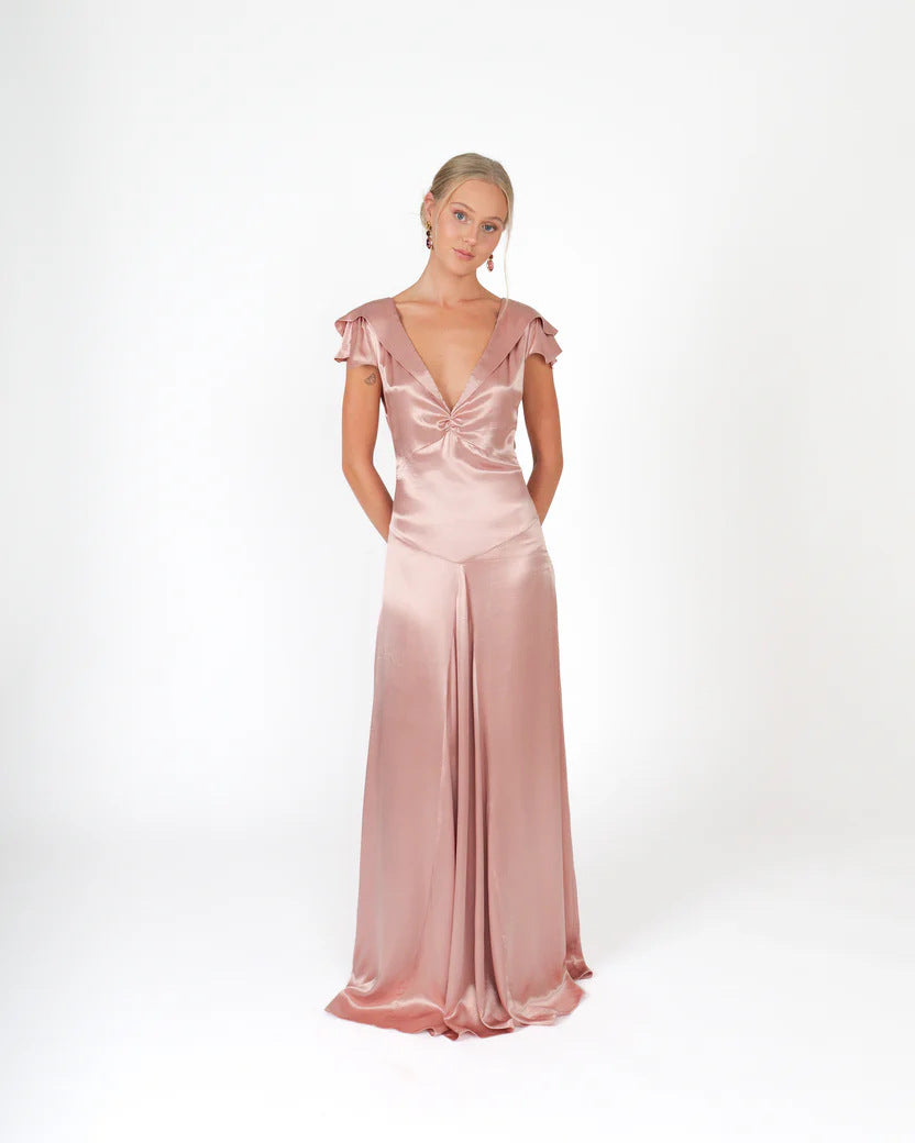Damer Elegant och flödande satin-jumpsuit Mirla-Eva Jonsson