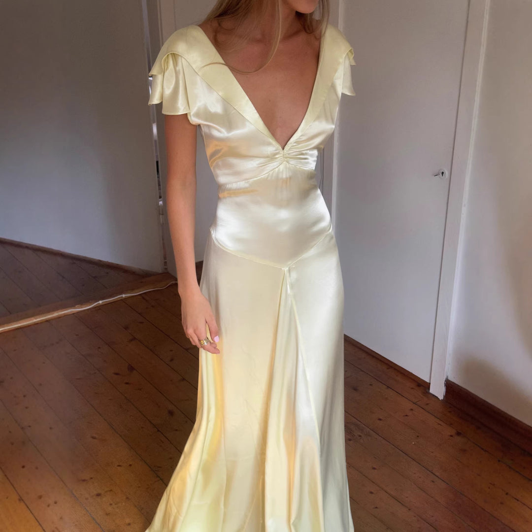 Damer Elegant och flödande satin-jumpsuit Mirla-Eva Jonsson