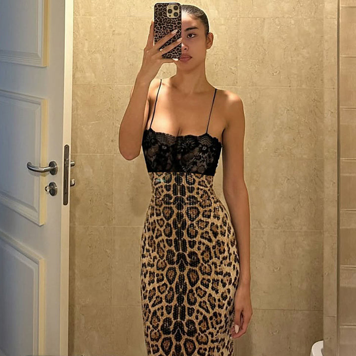 Damer Elegant och förföriska leopardspetsklänning Mirla-Eva Jonsson