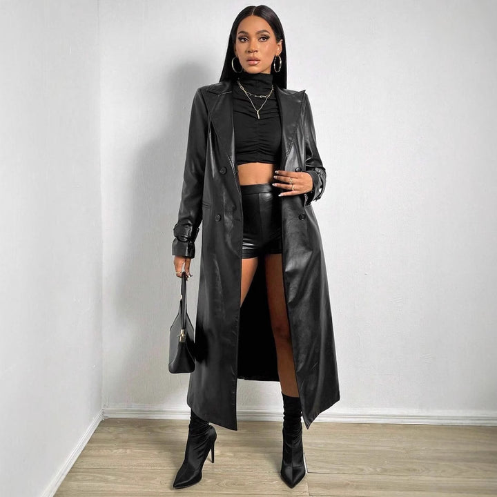 Damer Elegant och moderiktig trenchcoat i konstläder Mirla-Eva Jonsson