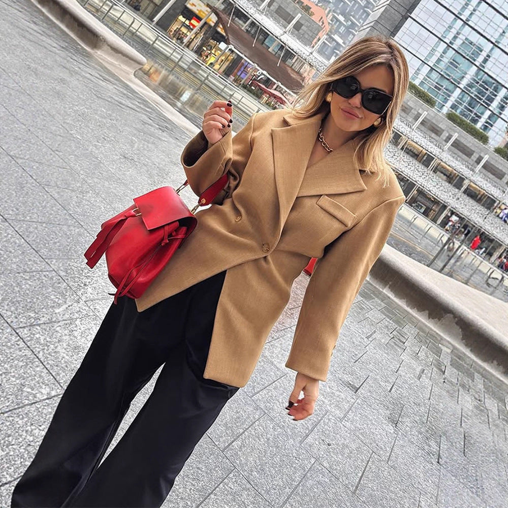 Damer Elegant oversized Blazerjacka med knappdetaljer och modern silhuett Mirla-Eva Jonsson