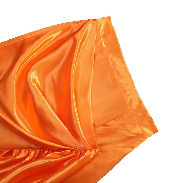Damer Elegant satin kjol med asymmetrisk design och voluminös volangkant Mirla-Eva Jonsson