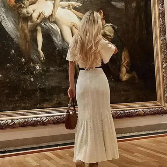 Damer Elegant skuren Maxiklänning med fina veck och knapplist Eva Jonsson-Eva Jonsson