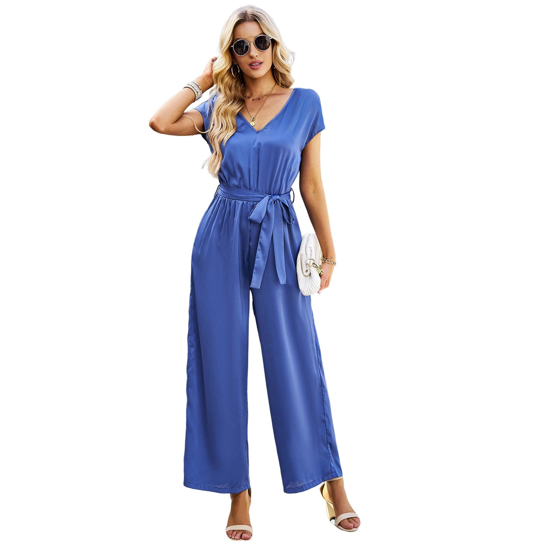 Damer Elegant skuren jumpsuit med vida ben och midjebälten Mirla-Eva Jonsson