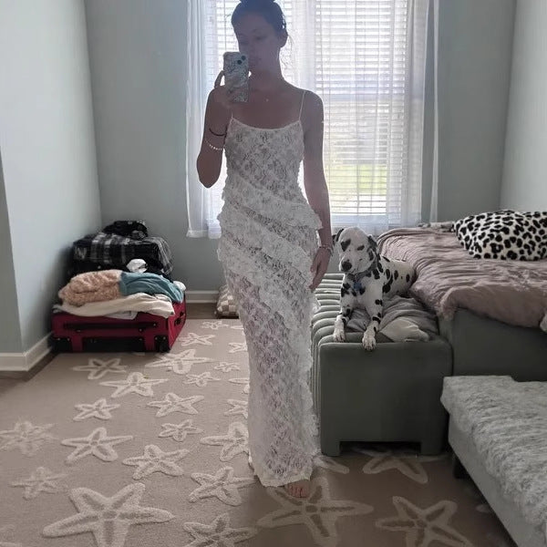 Damer Elegant spets maxiklänning med asymmetrisk drapering Mirla-Eva Jonsson