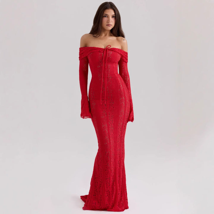 Damer Elegant spetsklänning i figurformad design med off-shoulder design Mirla-Eva Jonsson