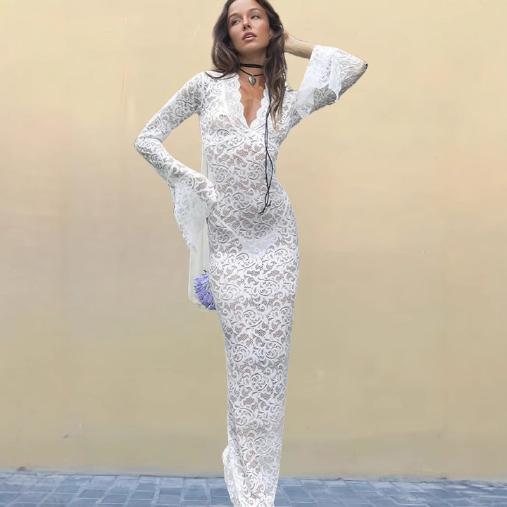 Damer Elegant spetsklänning med djup V-hals och extravaganta ärmar Eva Jonsson-Eva Jonsson