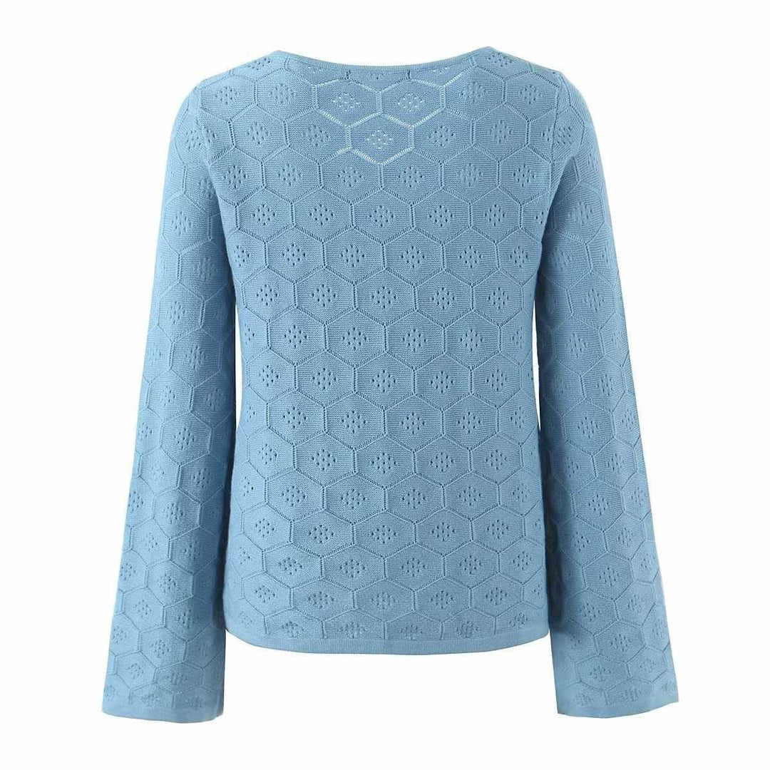 Damer Elegant stickad tröja med fint hålmönster och dekorativa knappar Mirla-Eva Jonsson