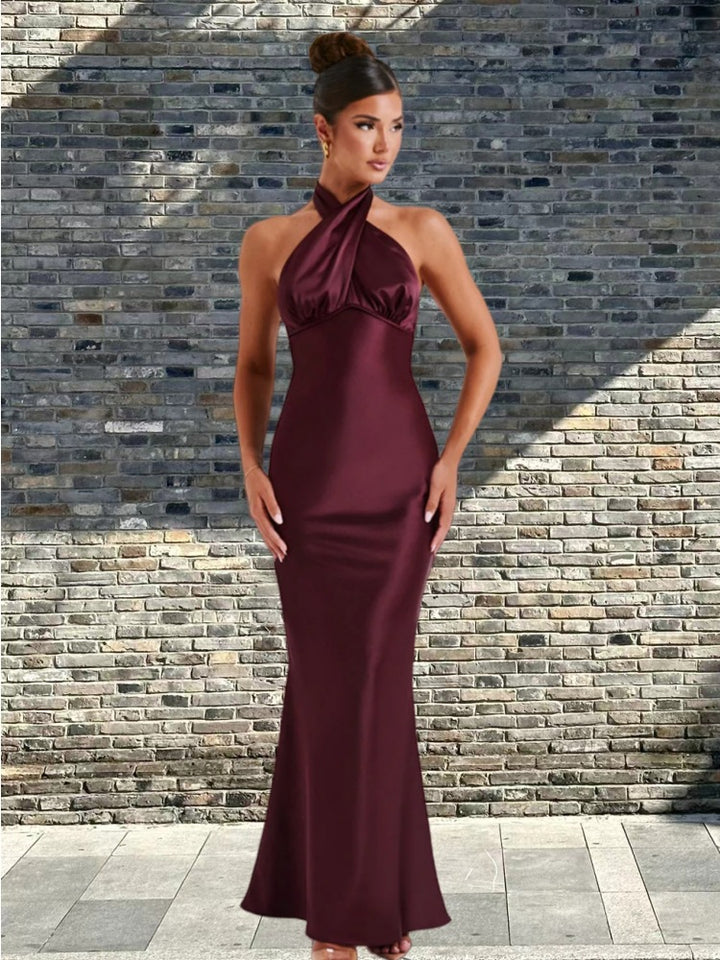 Damer Elegant strapless Maxiklänning med trendig omslagsdesign och diskret glans Mirla-Eva Jonsson