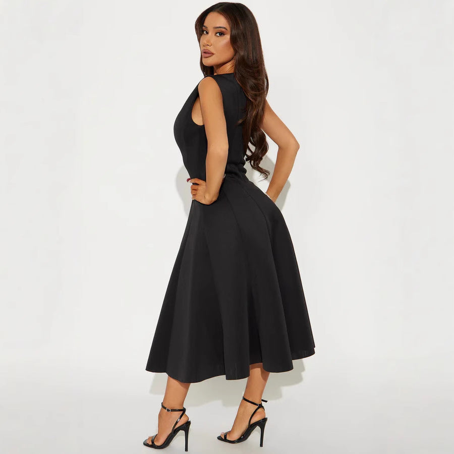 Damer Elegant tidlöst cocktailklänning med svängande kjol och minimalistisk silhuett Mirla-Eva Jonsson