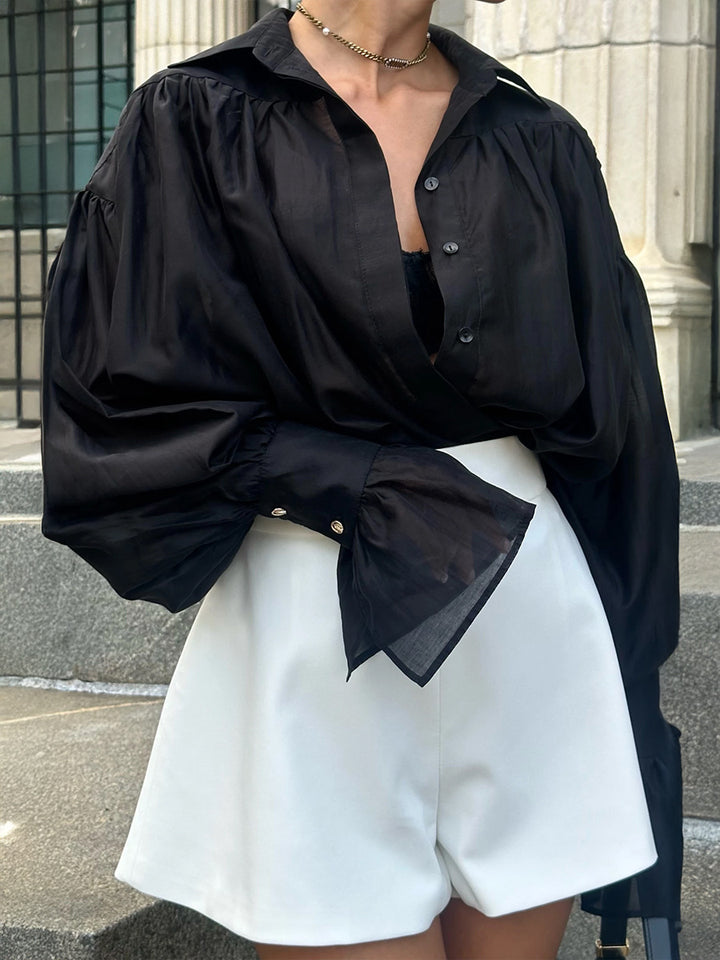 Damer Elegant transparent blus med voluminösa ärmar Mirla-Eva Jonsson