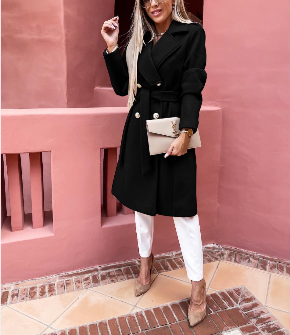 Damer Elegant trenchcoat med figursydd passform och praktiska fickor Mirla-Eva Jonsson