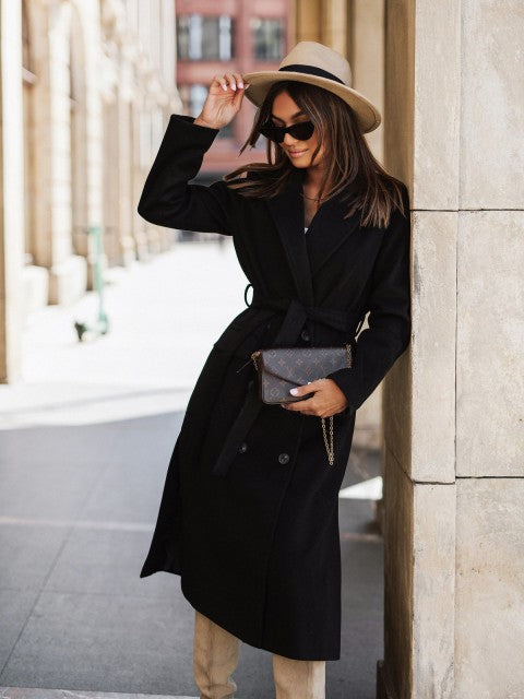 Damer Elegant trenchcoat med knytbälte och figursydd skärning Mirla-Eva Jonsson
