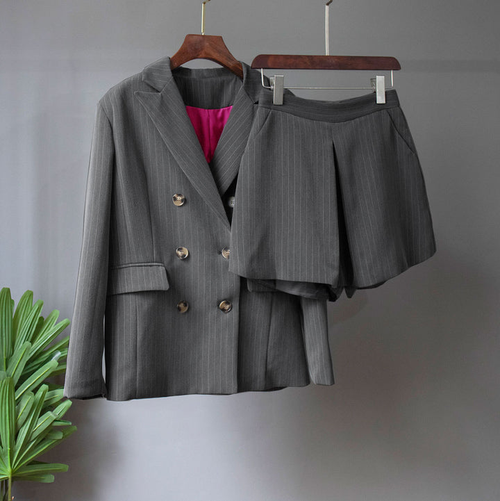 Damer Eleganta Blazer- och Shorts-Ensemble Mirla-Eva Jonsson
