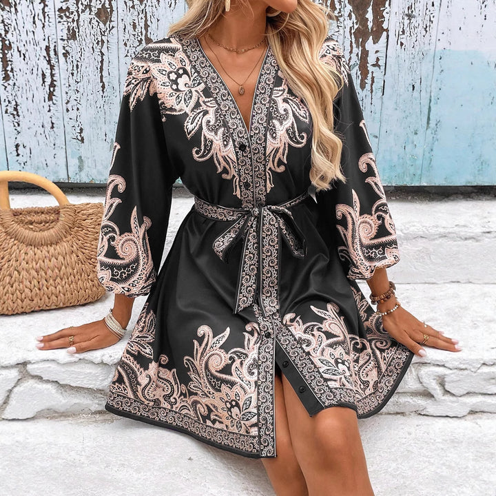 Damer Eleganta Blusklänning med detaljerad Paisley-broderi Mirla-Eva Jonsson