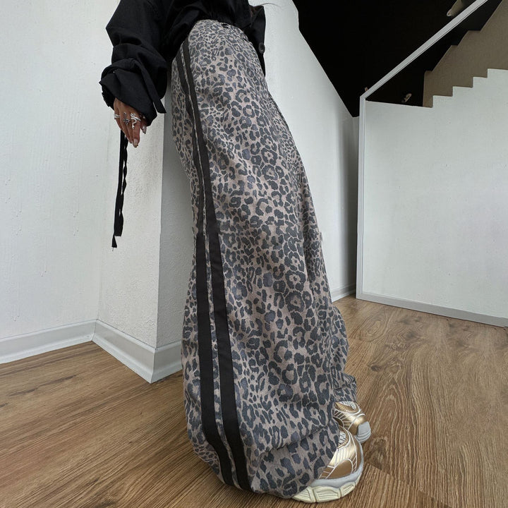 Damer Eleganta Maxi Byxor med Leopardtryck Mirla-Eva Jonsson