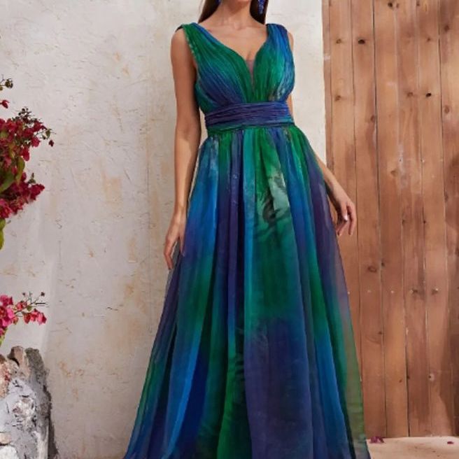 Damer Eleganta Maxiklänning med Flödande Chiffon-Överdel och V-Hals Mirla-Eva Jonsson