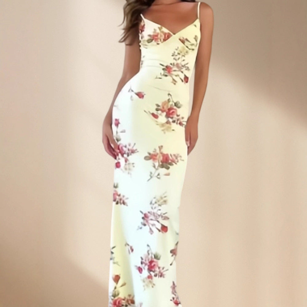 Damer Eleganta Maxiklänning med fint blommönster och spaghetti axelband Mirla-Eva Jonsson