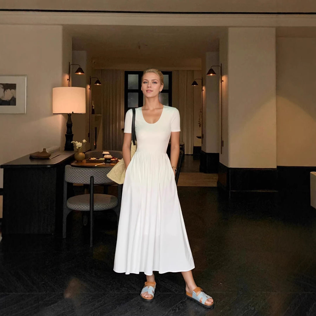 Damer Eleganta Maxiklänning med hög uringning och harmonisk skärning Mirla-Eva Jonsson