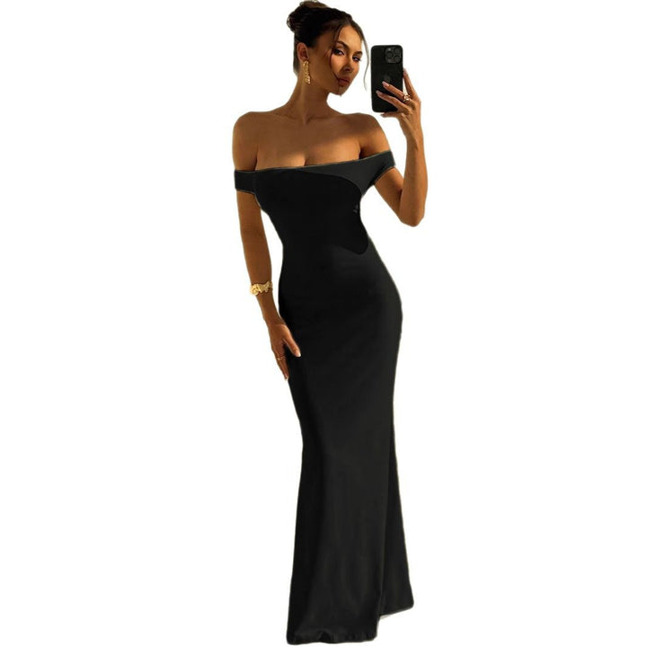 Damer Eleganta Off-Shoulder Maxiklänning med figurnära skärning Mirla-Eva Jonsson