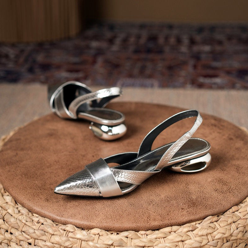 Damer Eleganta Slingback-höga klackar med Snygga Metalliska Accentuer Mirla-Eva Jonsson